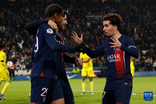 法尔克：拜仁不着急推进诺伊尔续约，打算在他40岁生日前后谈