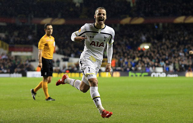 都灵vs科莫：杜万-萨帕塔、弗拉希奇首发，莫拉塔、尼科-帕斯出战