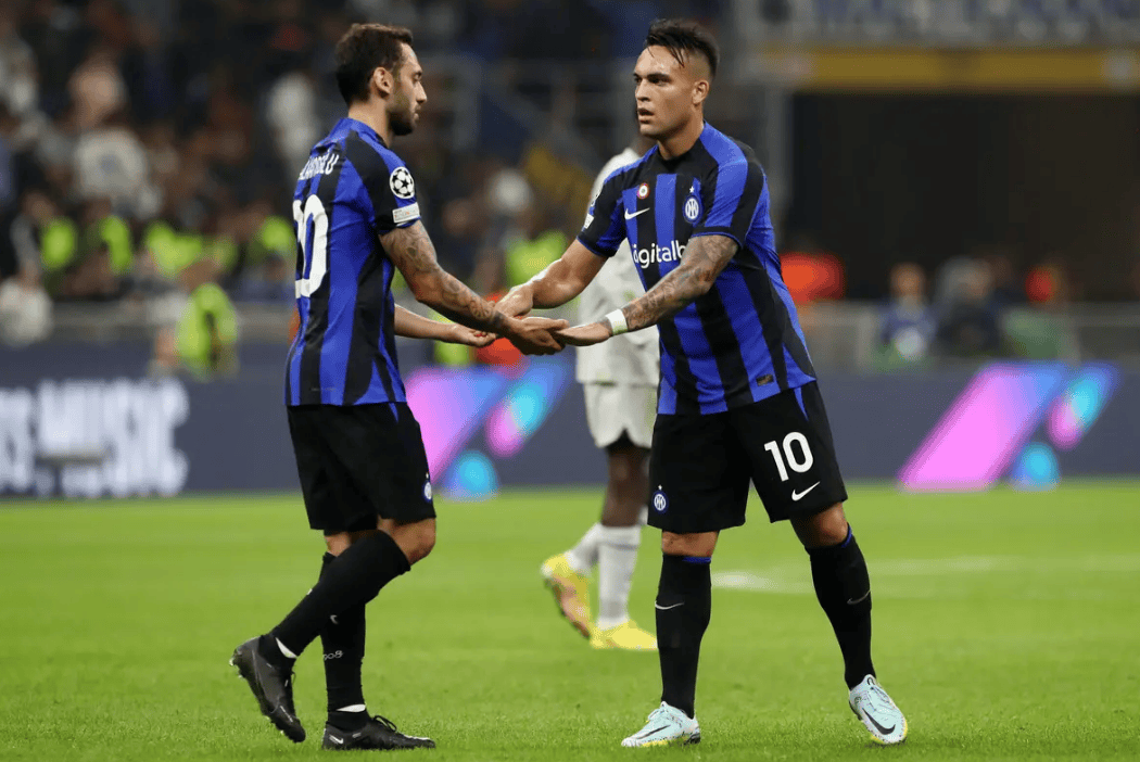 英超半场：福登开场闪击，格瓦迪奥尔破门，曼城2-0利兹联