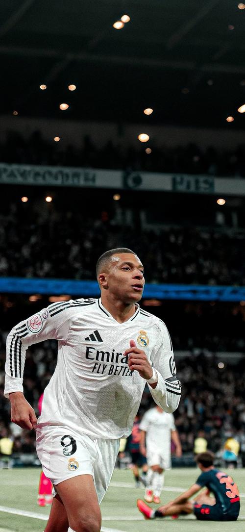 美媒：雷霆打破勇士73胜9负纪录的概率已经升至29%