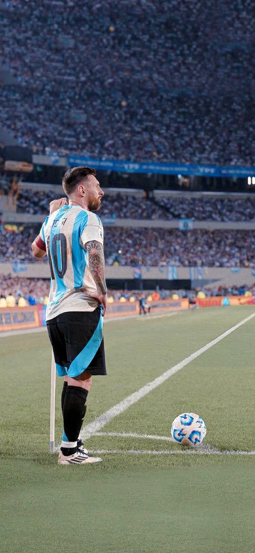 欧冠近11战打进12球，劳塔罗当选国米2-1凯拉特队内最佳球员