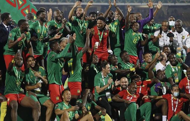 美名记：快船辞退保罗方式不妥且不体面，他们很难让人同情