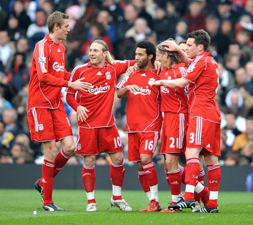 广东挺进8强，徐杰飙7记三分砍23分，杜锋战术奏效，下轮迎战卫冕冠军