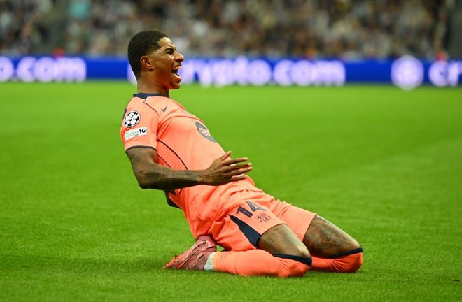 拿到50冠再退役，梅西已经是历史第一人了吗？