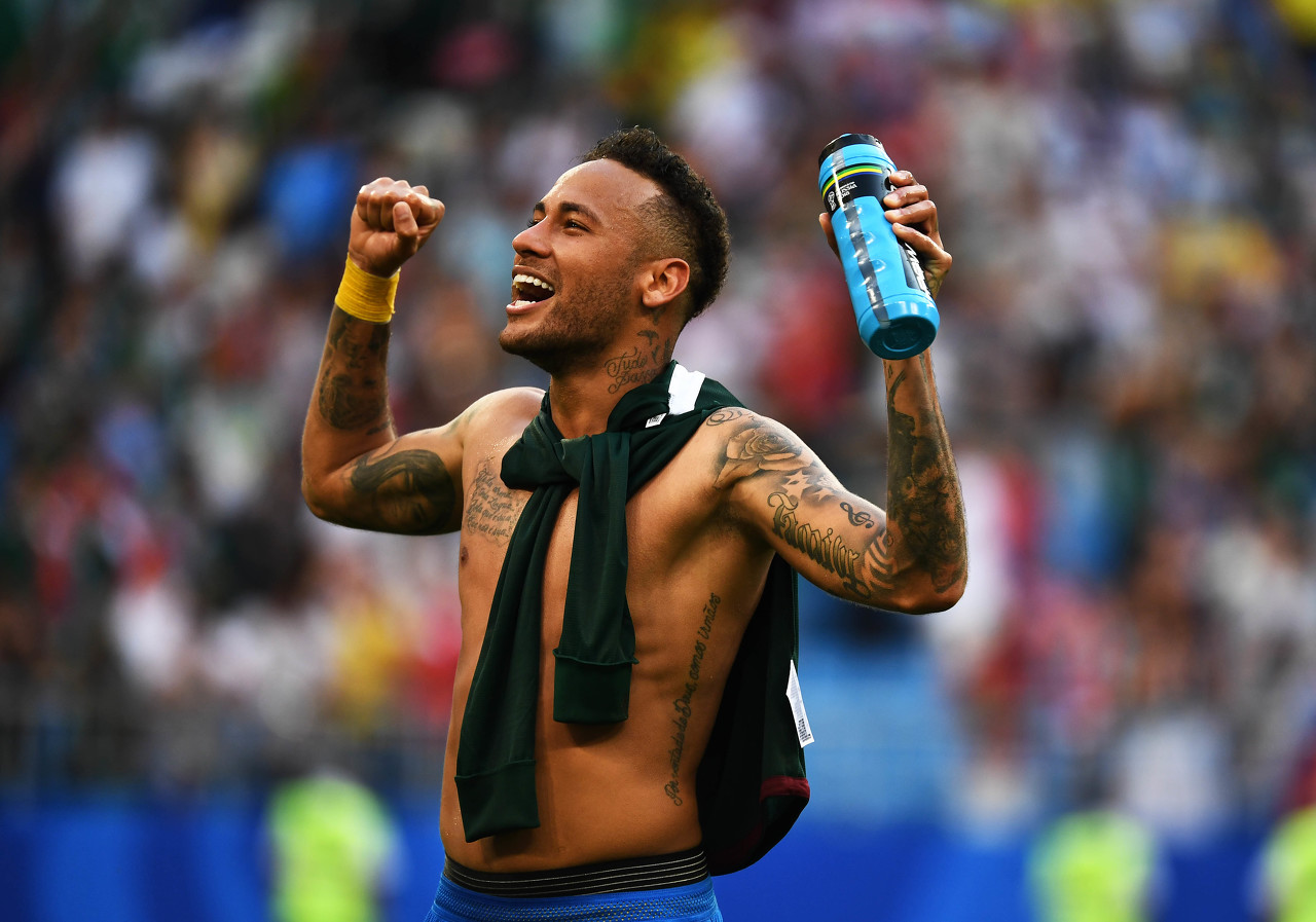 6场比赛狂砍230分！爱德华兹近6场场均命中5记三分